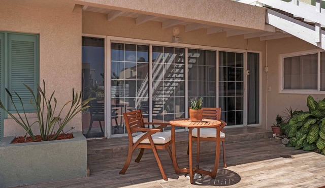 WLR1 - 1BR near Palm Beach - White Lotus Retreat