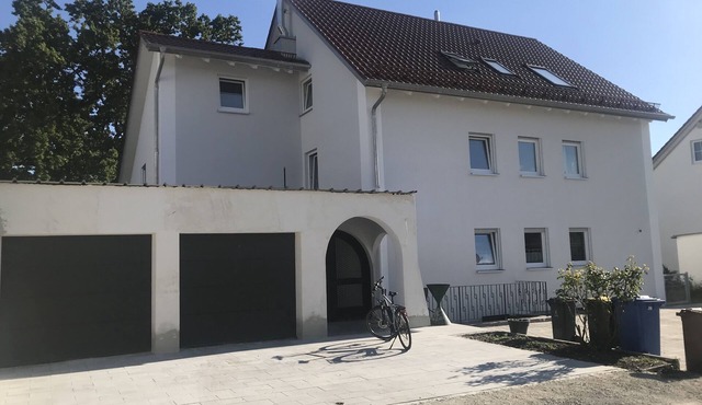 Wohnung Anika 1 - Helle FeWo mit schönem Balkon und kostenfreim WLAN