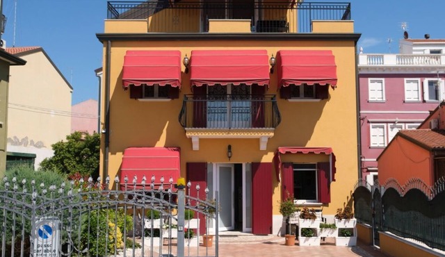 Wohnung mit Meerblick by Interhome
