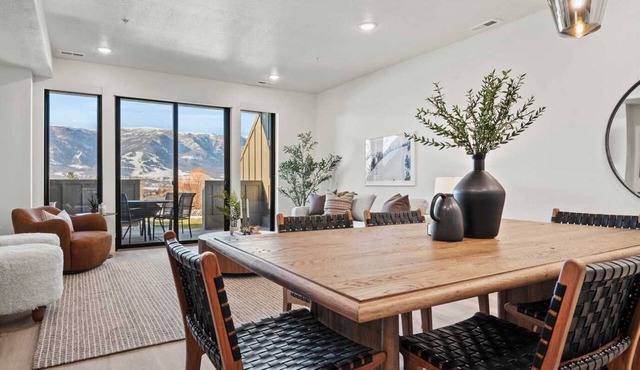 Wolf Creek Golf Condo w/Stunning Mountain Views