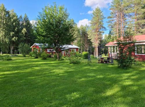 WOLF Lakeside Cabins Lapland