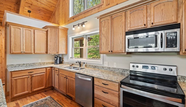 Wolf Laurel Resort- Country Club-Swim-Tennis-Hike-Ski-Stables-Dine-Gym