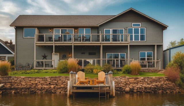 Wolf River Escape Condos- Walleye Condo. Stunning 3 bedroom condo