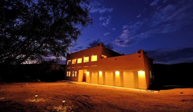 Wolf track house @ Colossal Cave