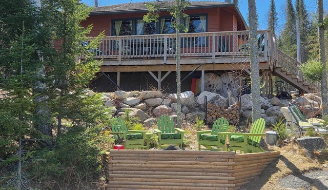 Wolfe's Den Cabin w/Angler Extras + Lake Toy Fleet