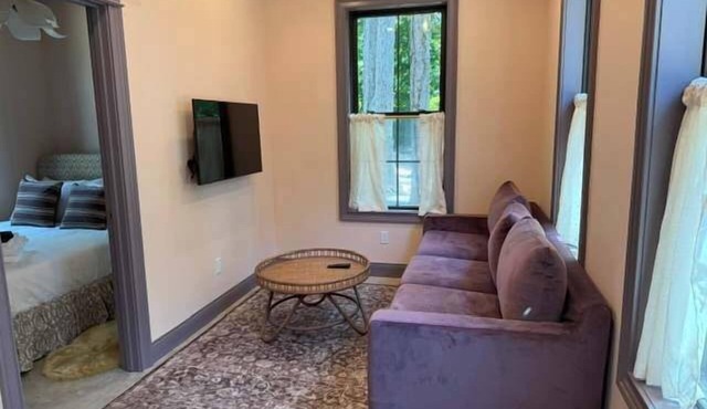 Wolfsbane - Upscale 2 Bedroom Villa at Petite Acres