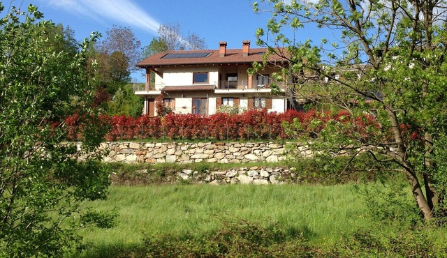 Wolfsruhe single house in the countryside