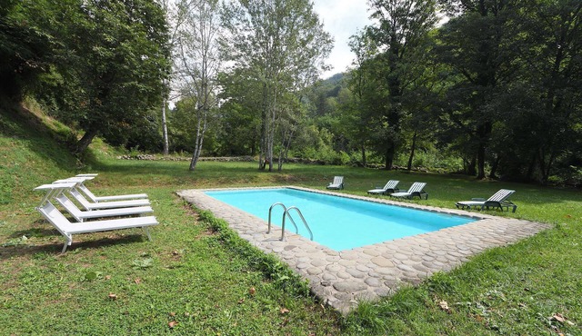 Wonderful private villa for 6 guests with private pool, WIFI, TV and pets allowed