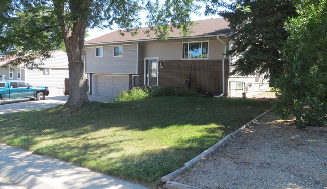Wonderful 2Bd 2Ba Home in Centrally located Arvada, CO