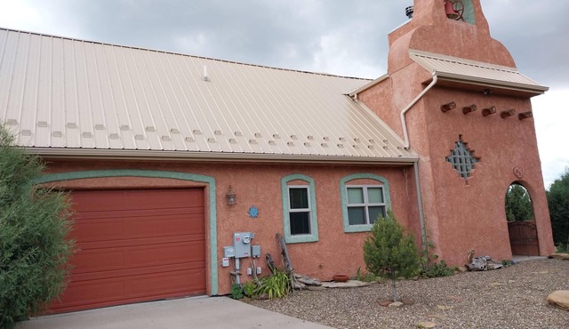 Wonderful 3-bedroom house in Boncarbo CO. Perfect for Hunters.