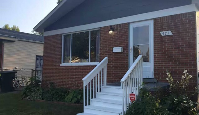 Wonderful 3-bedroom house with AC in welcoming Detroit neighborhood