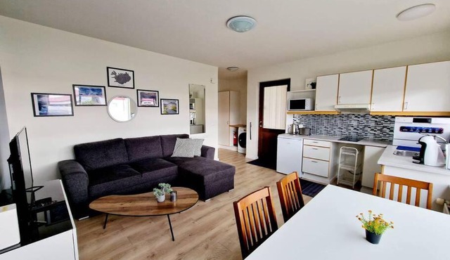 Wonderful apartment with beautiful natural pearls.