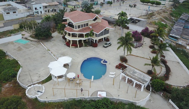 Wonderful beachfront vacation house