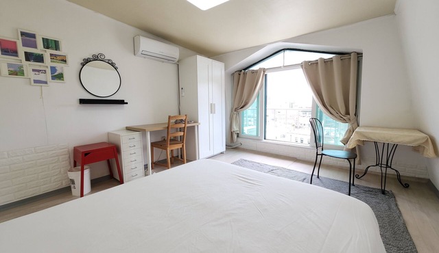 Wonderful city view apartment rental in Myeongdong,