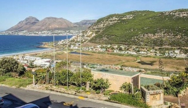 Wonderful family home within walking distance to the beach