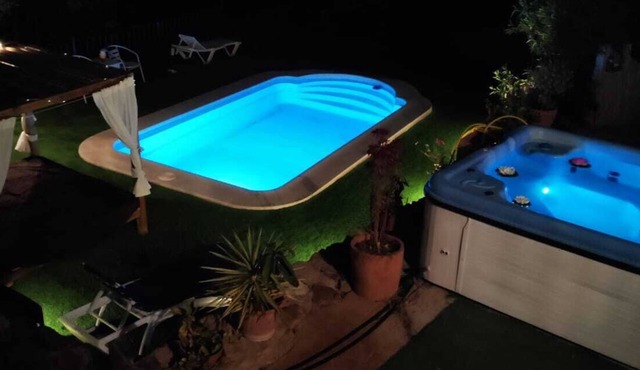 Wonderful house with amazing Jacuzzi, 20 'beach and fantastic mountain views