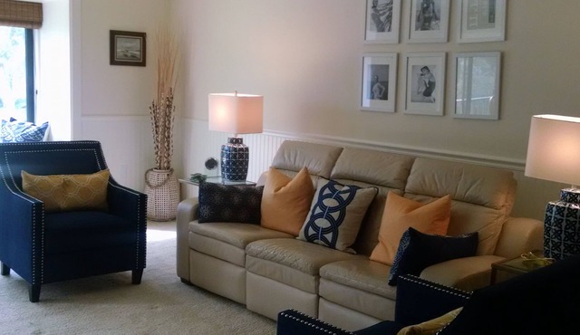 Wonderful Naples, 2 Bed 2 Bath Condo, Close To Beaches, Retail And Restaurants