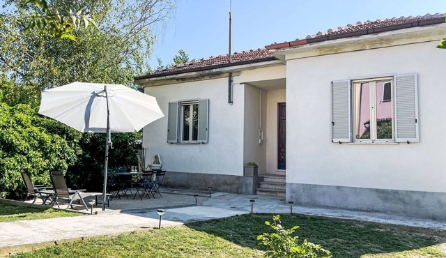 Wonderful private villa for 4 people with WIFI, terrace, pets allowed and panoramic view
