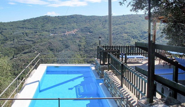 Wonderful private villa with private pool, WIFI, TV, terrace, pets allowed and panoramic view