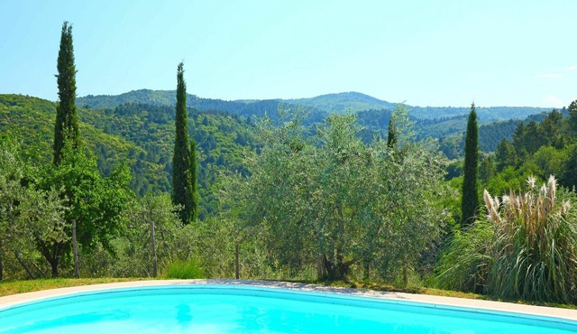 Wonderful private villa for 6 guests with A/C, WIFI, private pool, TV, patio and parking
