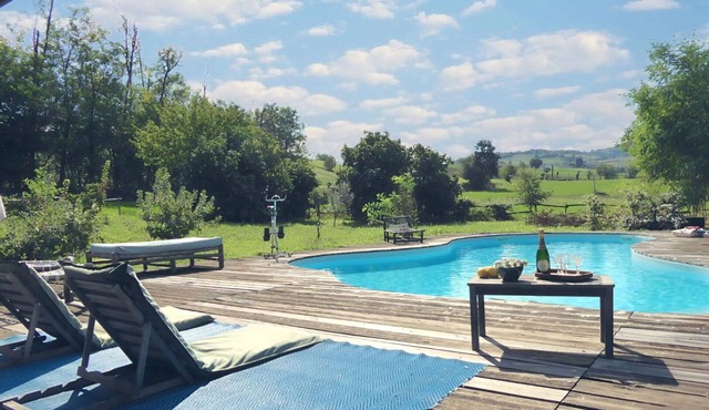 Wonderful private villa for 10 people with WIFI, sauna, private pool and veranda