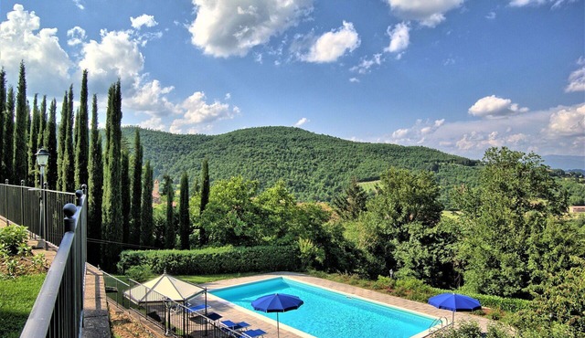 Wonderful private villa with WIFI, private pool, hot tub, A/C, TV, patio and panoramic view