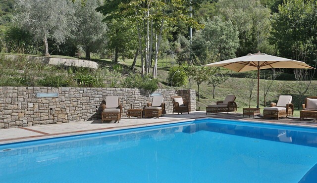 Wonderful private villa with WIFI, private pool, A/C, TV, patio and panoramic view, close to Lucca