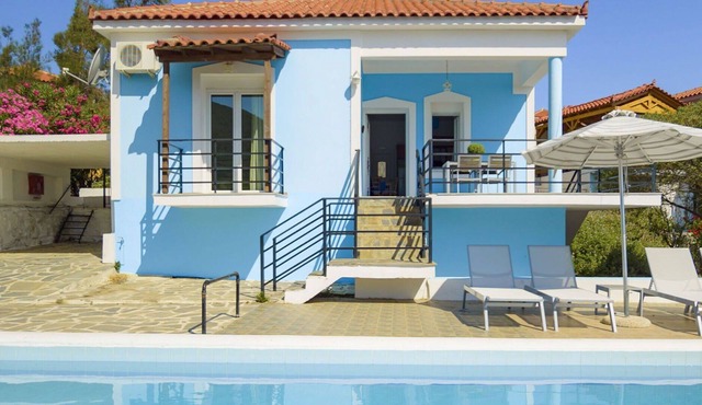 Wonderful private villa with A/C, WIFI, private pool, TV, terrace, panoramic view and parking