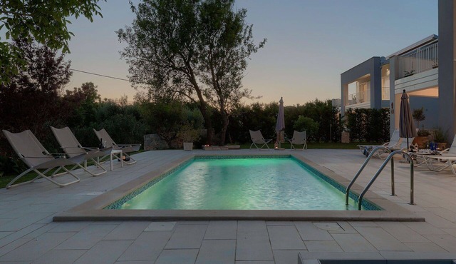Wonderful private villa with WIFI, A/C, private pool, TV, terrace, pets allowed and panoramic view