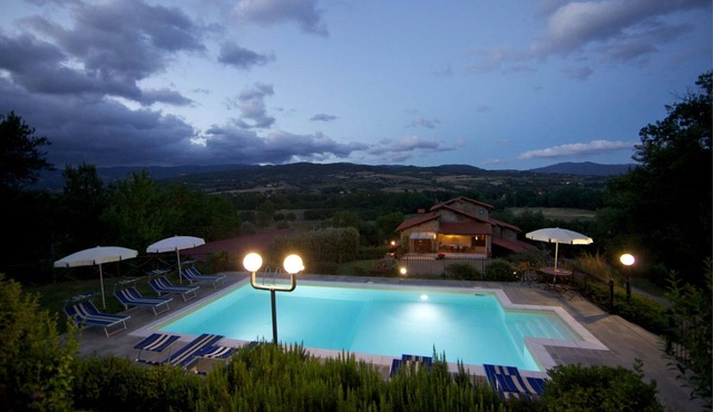 Wonderful private villa for 10 people with WIFI, private pool, TV, terrace, pets allowed and par.