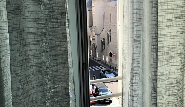 Wonderful residence consisting of 5 newly renovated apartments