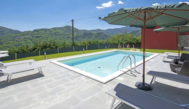 Wonderful villa for 2 guests with pool, A/C, WIFI, TV, patio and parking