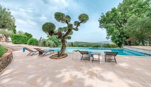 WONDERFUL VILLA:SPECIAL 2023!INQUIRY SOON! PRIVATE POOL- SLEEP UP TO 8