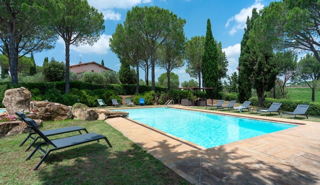 Wonderful villa with A/C, WIFI, private pool, sauna, hot tub, terrace and panoramic view