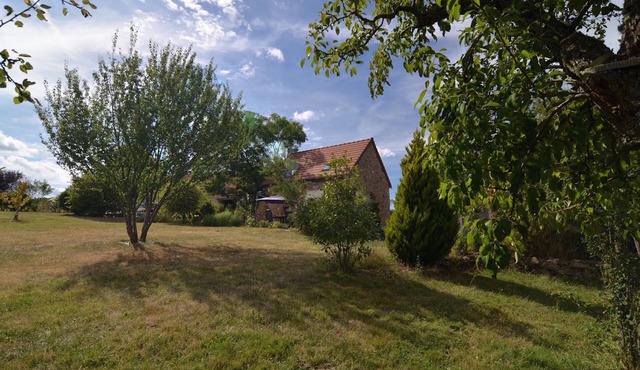 Wonderfully quiet holiday home surrounded by nature