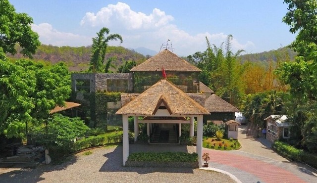 Wood castle Spa & Resort