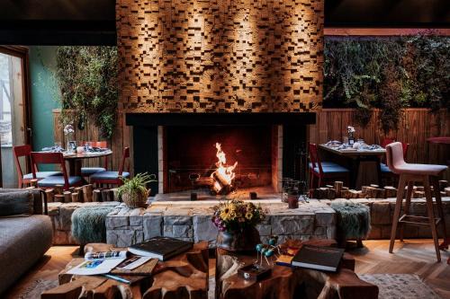 Wood Hotel