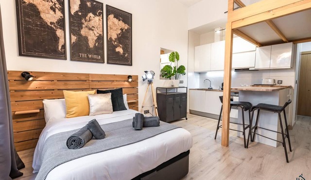Woodland Oasis Center Living4malaga