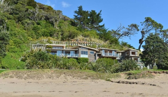 Woolleys Bay house on the beach