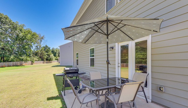 Work & Play! Peaceful Extended Stay in Hoschton