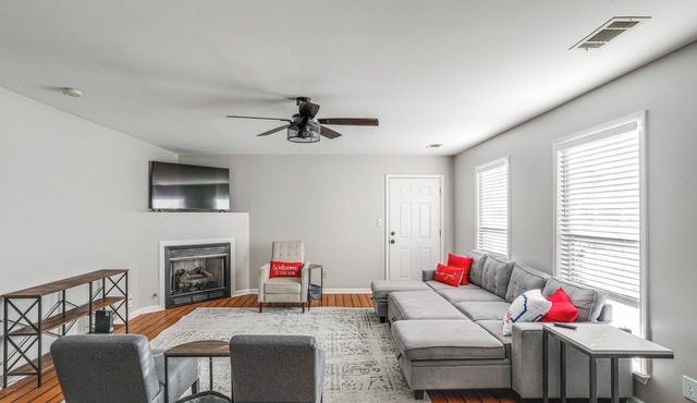 Work, Play & Visit Ole Miss! Cozy Escape Near Town