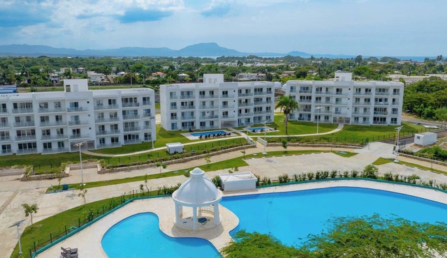 Work & Relax Studio Pools & Fast Wi-Fi in SOV