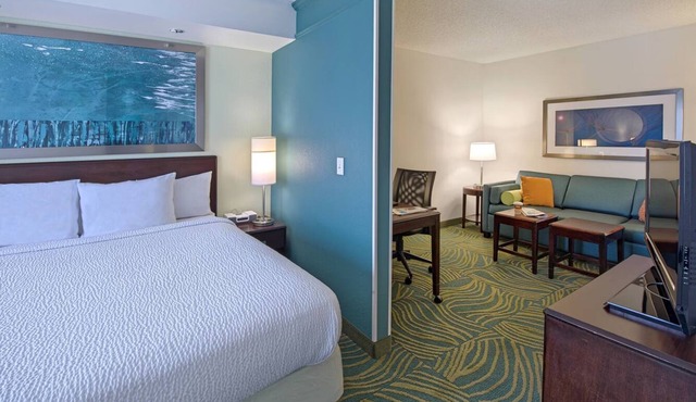 Work & Unwind in This Modern King Suite w/Relaxing Ambiance + Breakfast