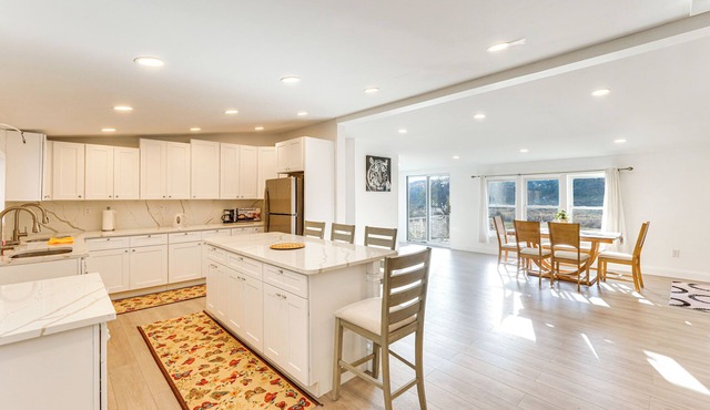 Working Goat Farm - Updated Clinton Corners Home!