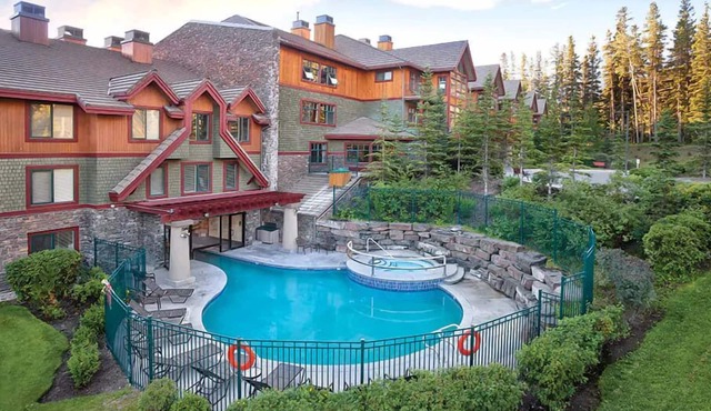 Worldmark Canmore Banff: 2BR King Resort Suite