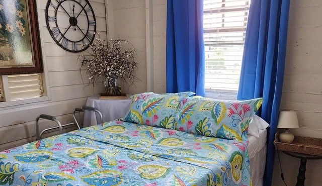 Worthwhile Stays Room #1