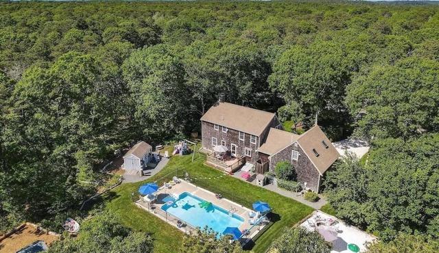 Wow! Private Pool, Game Room, and Fire Pit!