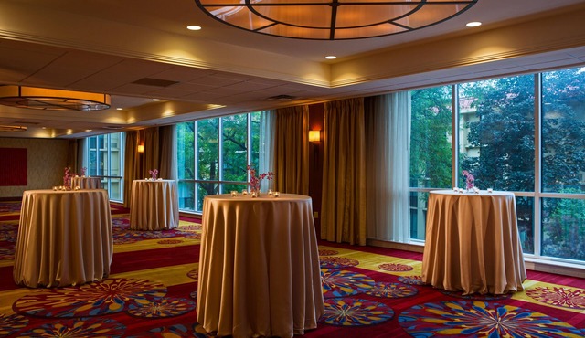 Wyndham Cleveland Airport