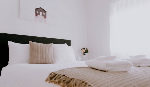 Xenya Accommodation,Mudgee NSW 2 Bedroom 2 Bathroom Guesthouse, Perfect Location
