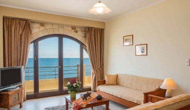 Xristinas Apartments - Aphrodite Sea View